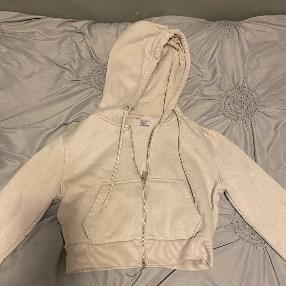 H&M cropped zip up sweater